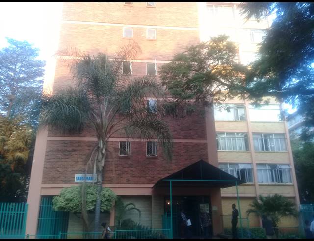 1 BEDROOM FLAT FOR SALE IN SUNNYSIDE